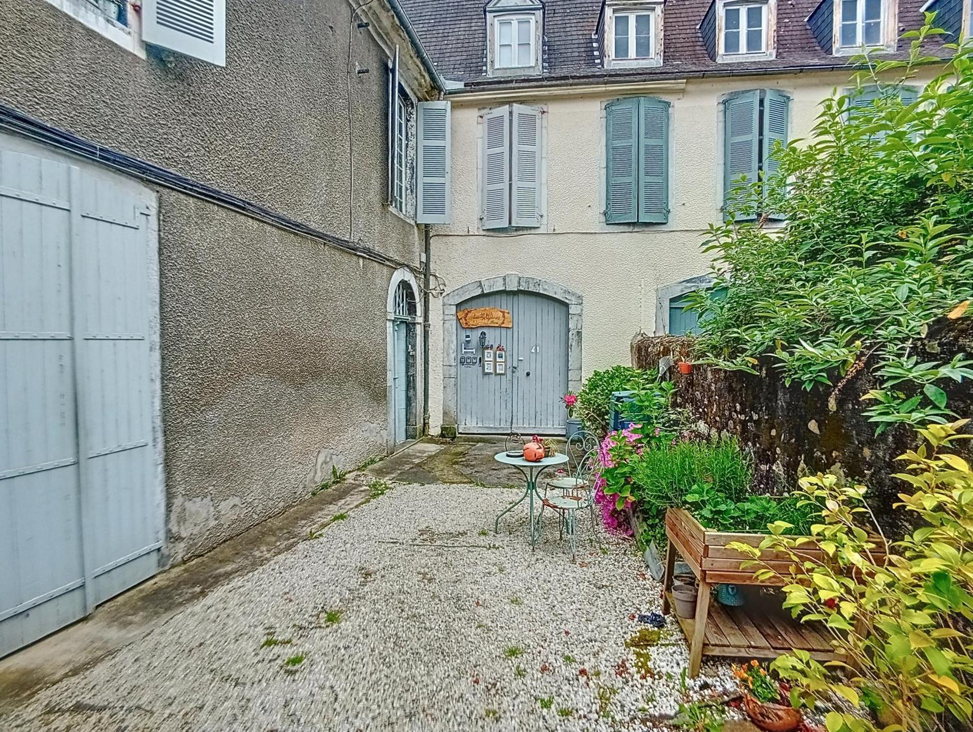 Les Glycines Oloron Hotel Exterior foto
